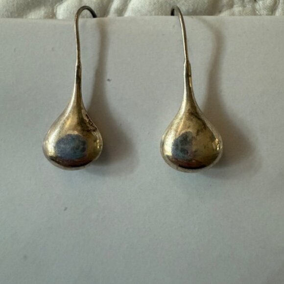 Sterling Silvers Tear Drop Shaped Dangle Earrings - Picture 1 of 3